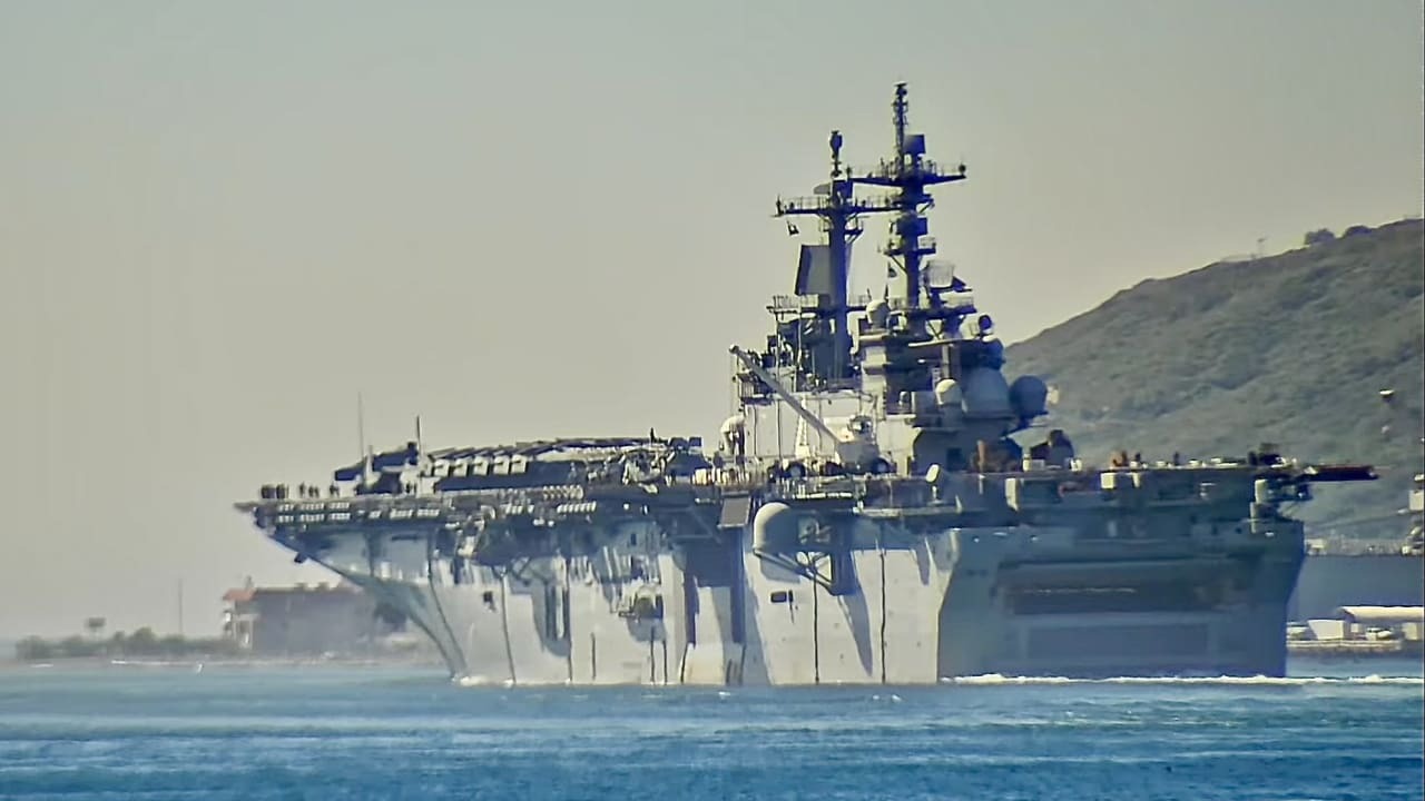 ناو جنگی آبی-خاکی یو اس اس باکسر