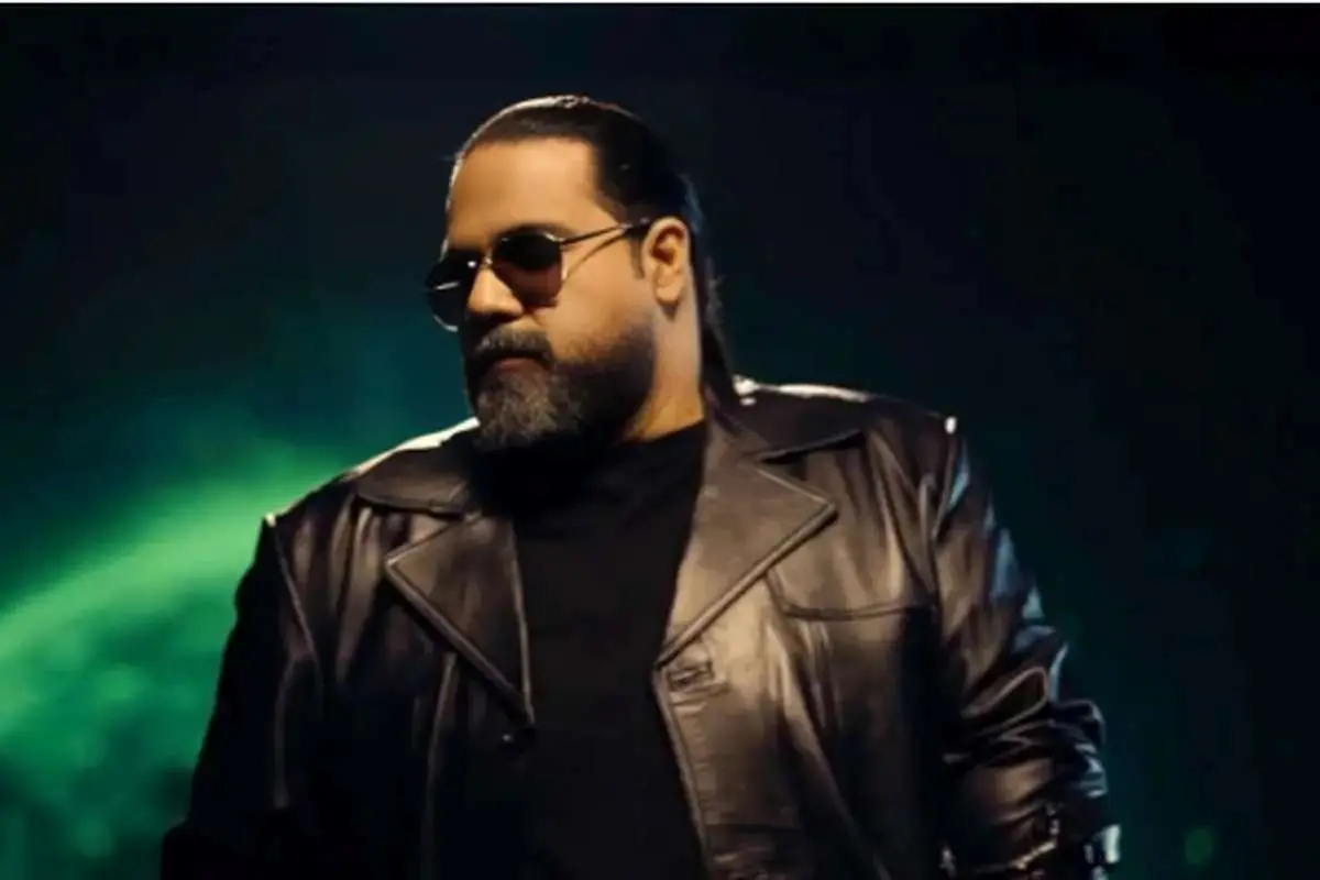 هل‌من‌مبارز طلبیدن رضا صادقی