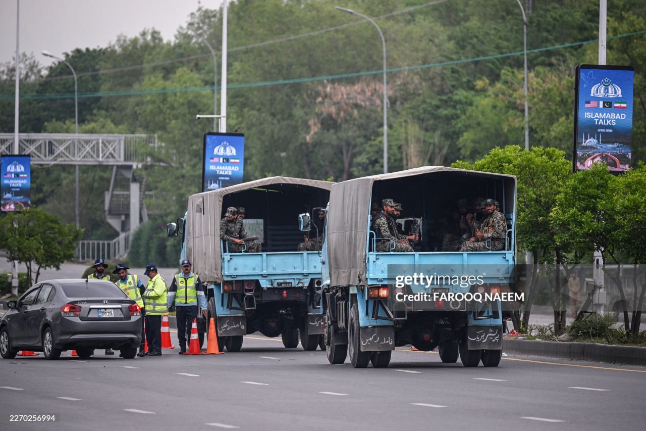محوطه بیرونی هتل سارینا