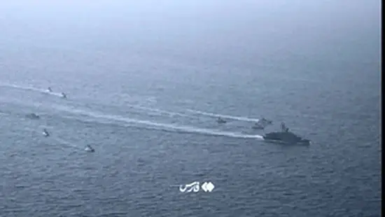 عبور ناو‌های آمریکا از تنگه هرمز