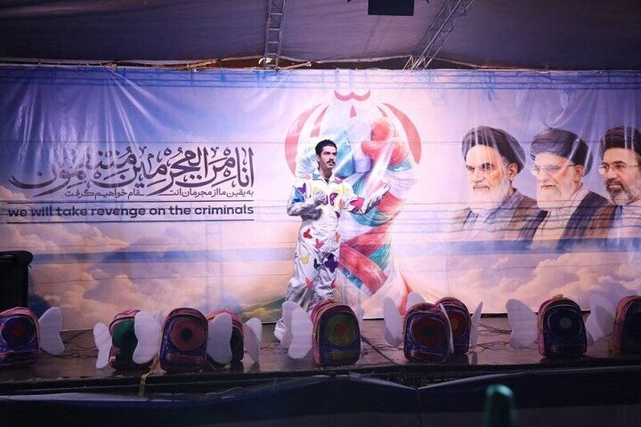 ۹ نمایش میدانی با تقدیم به ملت اسپانیا در تهران روی صحنه رفت