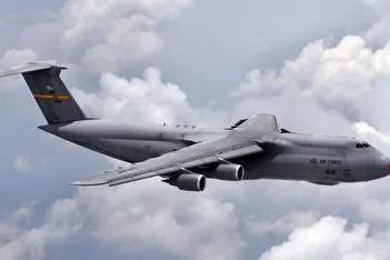 تصاویری از آسیب به هواپیمای آمریکایی در عربستان