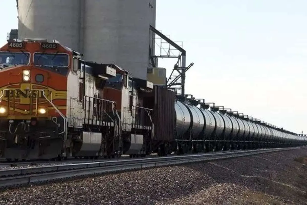 صادرات نفت ایران با قطار