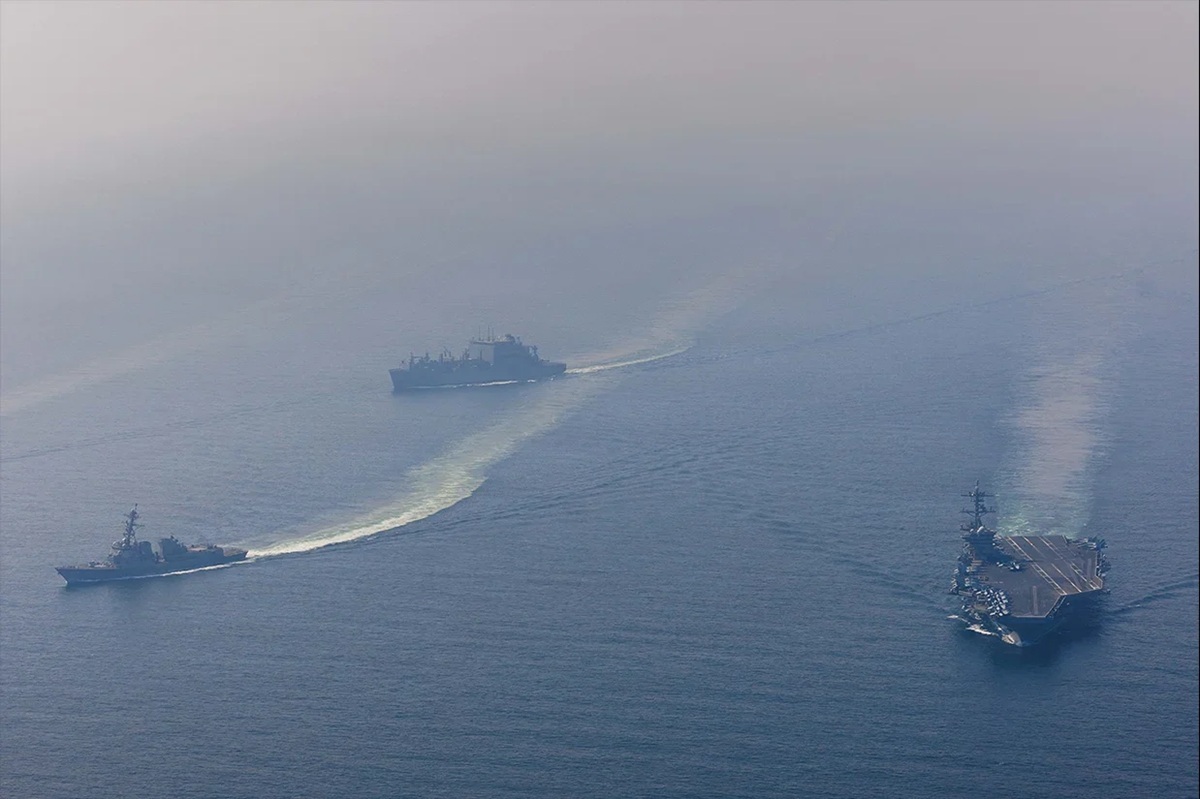 محاصره تنگه هرمز