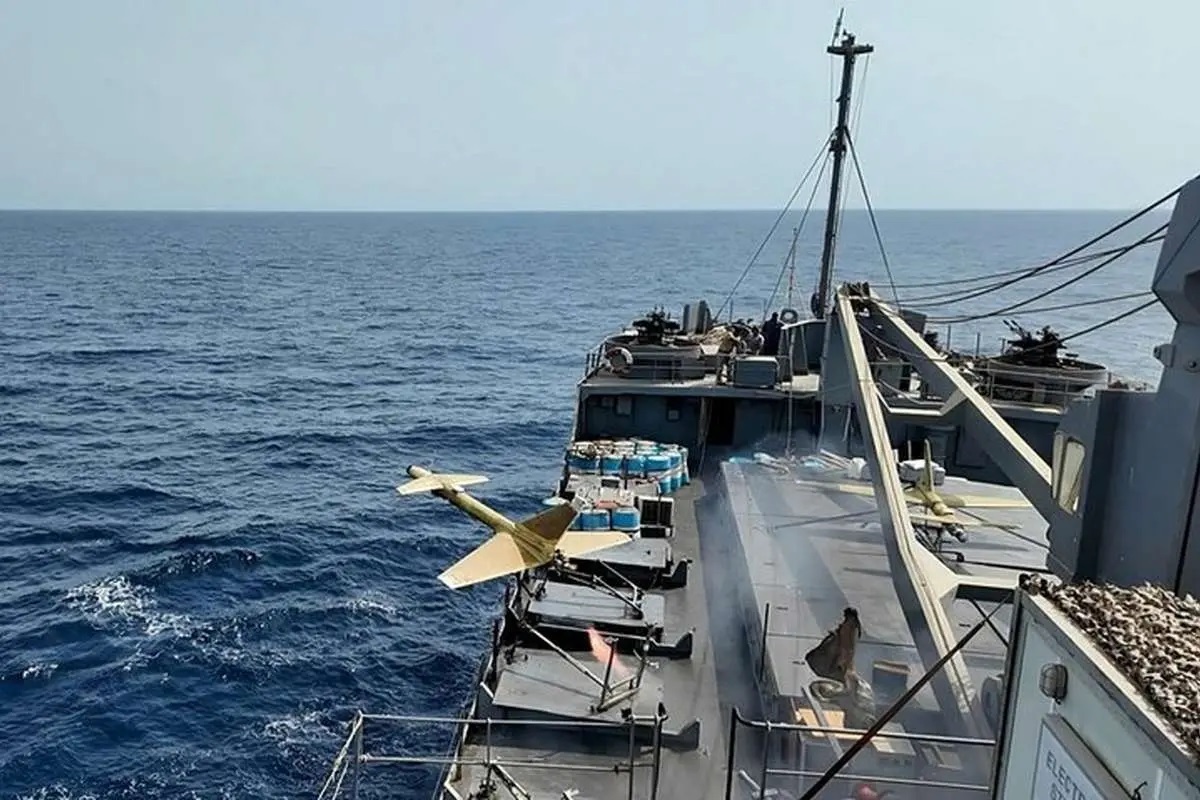 عبور نفتکش ایرانی از تنگه هرمز