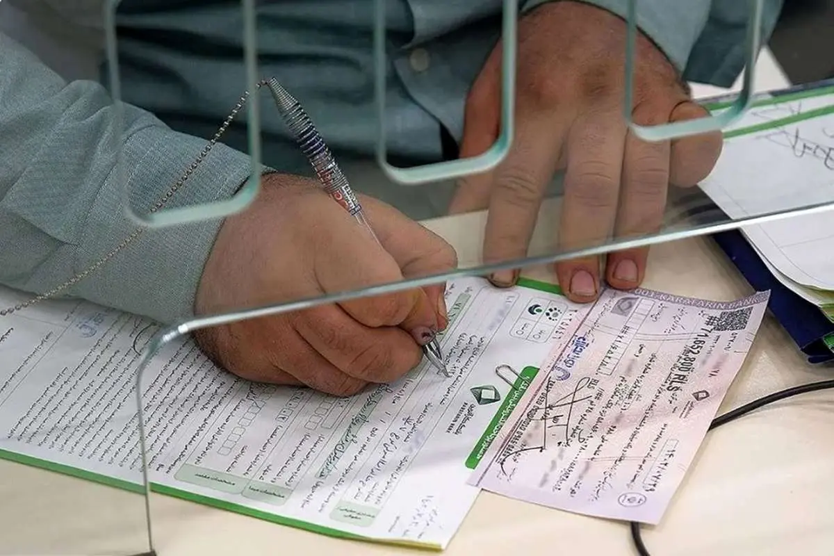 کدام محرومیت‌های چک‌های برگشتی تعلیق شده است؟