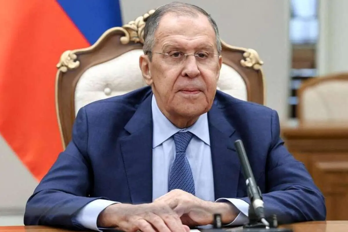 لاوروف: آمریکا به جای تحریم و تهدید، گفت‌و‌گو کند
