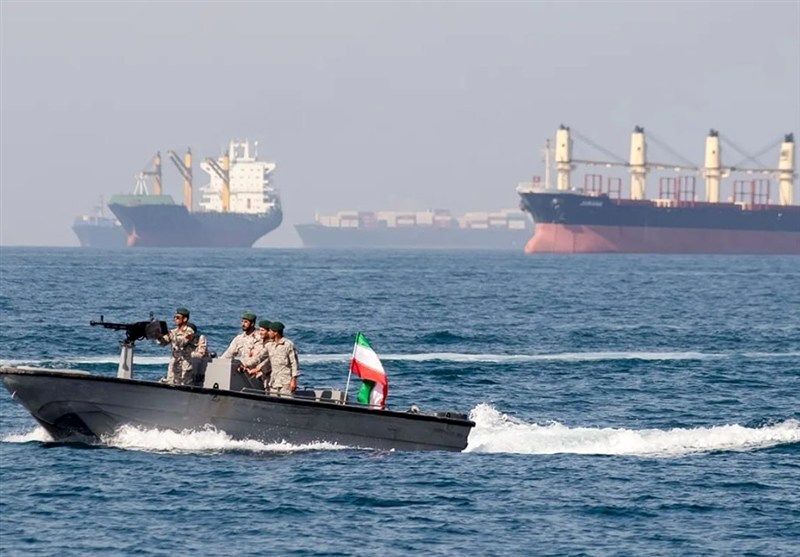 تردد در تنگه هرمز