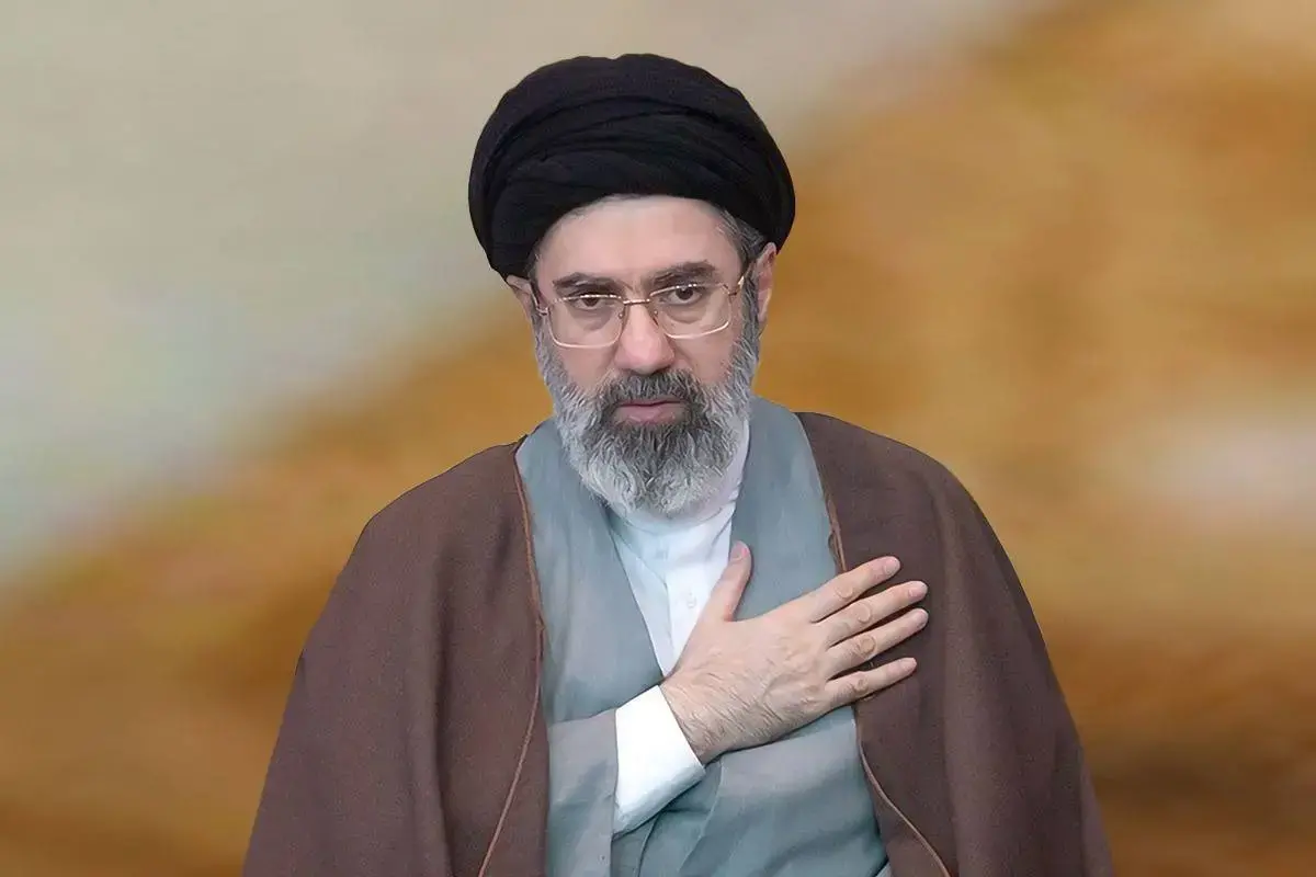 مجتبی خامنه ای رهبر انقلاب