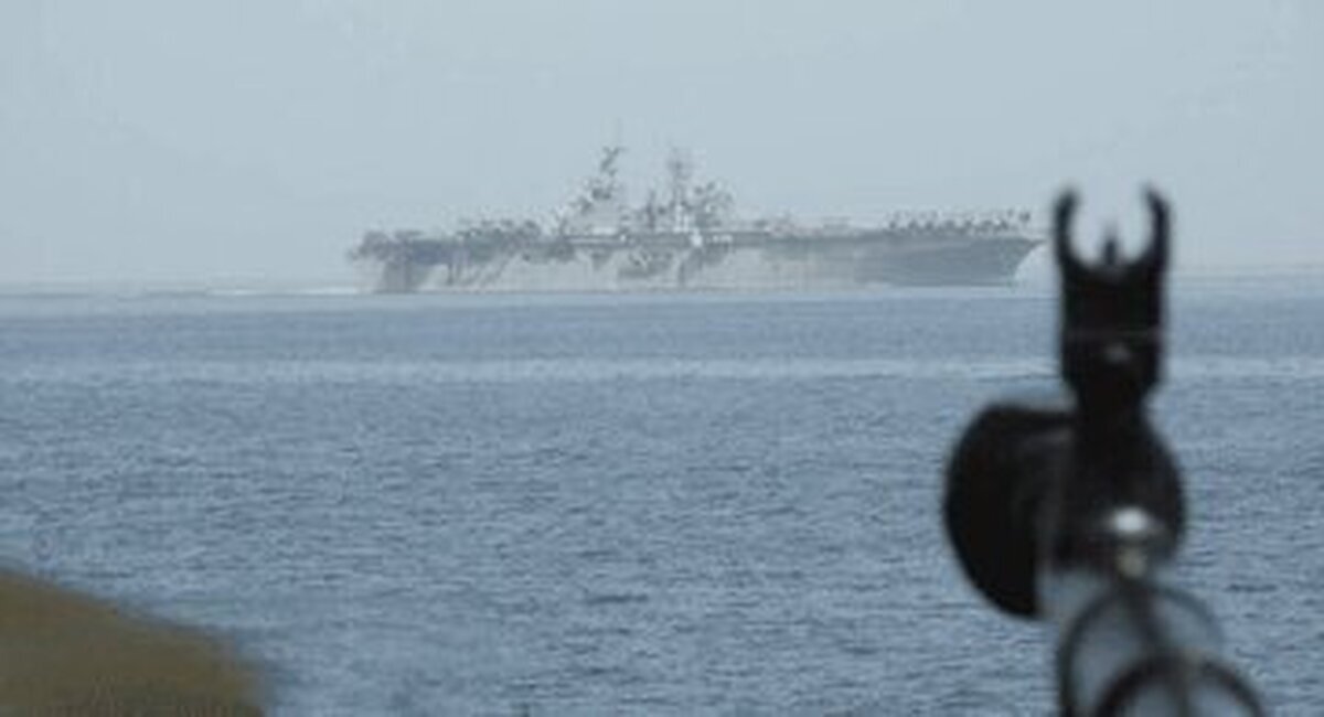 تیراندازی به سمت ۲ کشتی هندی در تنگ هرمز