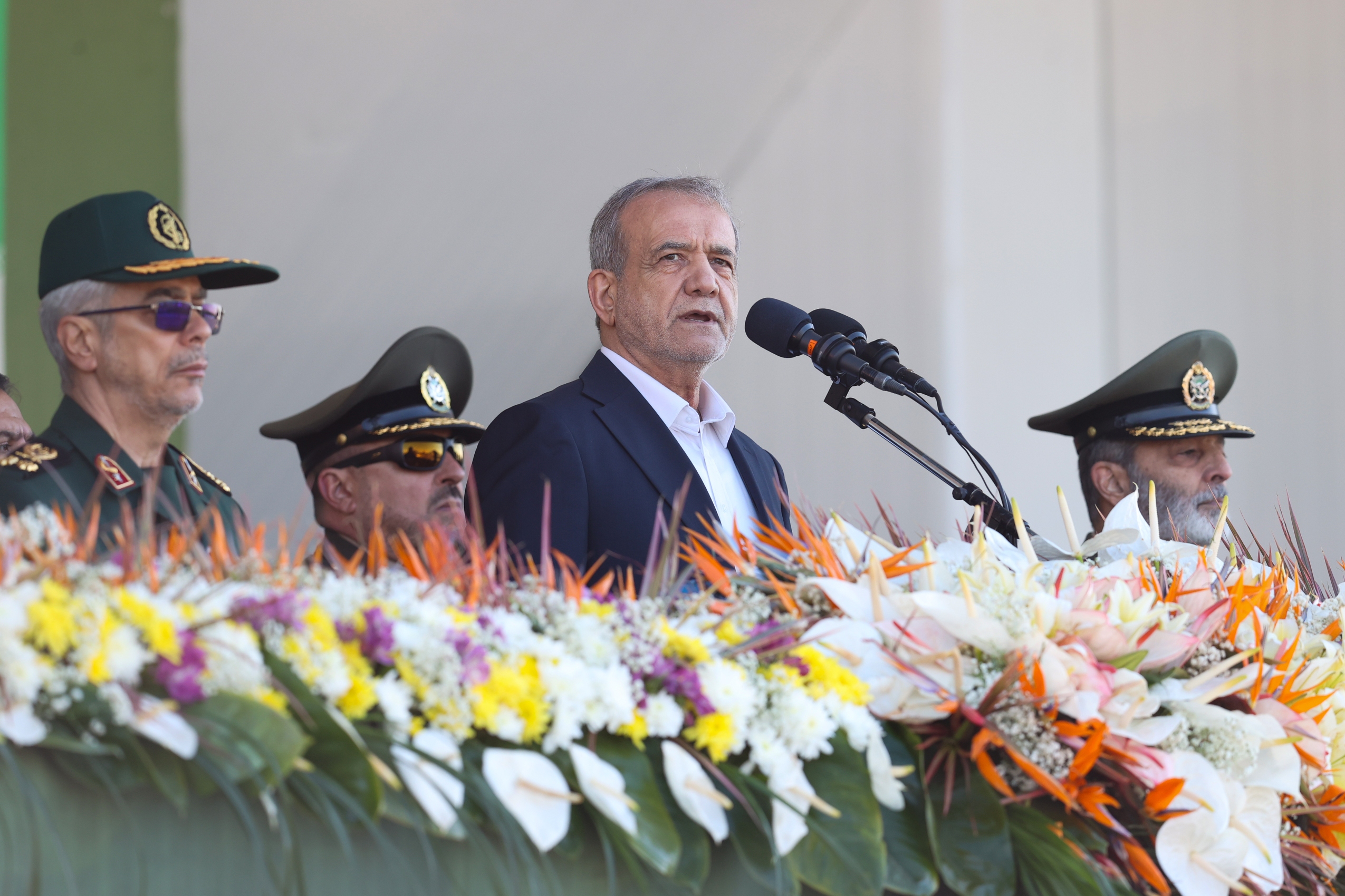 جزییات پیام پزشکیان به مناسبت روز ارتش