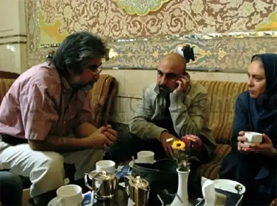 عکس زیرخاکی قدیمی از افسانه بایگان و رضا عطاران در پشت صحنه یک فیلم