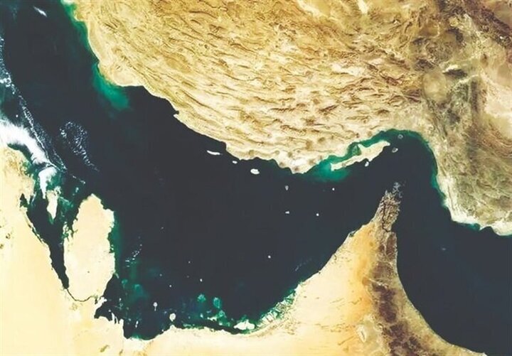 ظرفیت درآمد ۲۰ تا ۱۰۰ میلیارد دلاری ایران از عوارض تنگه هرمز/ جزییات