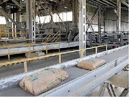 تولید سیمان کشور متوقف نمی شود/ حمله به تاسیسات غیرنظامی محکوم است