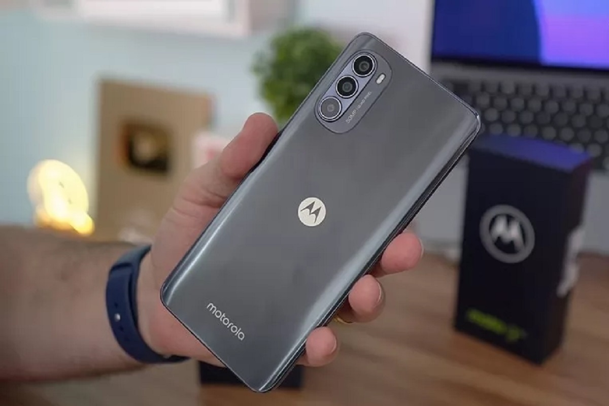 گوشی موتورولا Moto G52