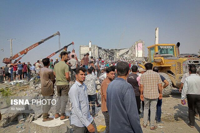 این دو نفر دستور شلیک موشک به مدرسه میناب را دادند+ عکس و اسامی