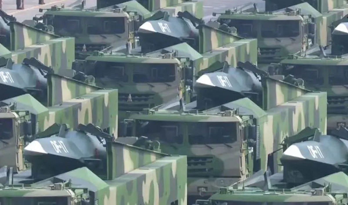 موشک هایپرسونیک دانگ فنگ 17