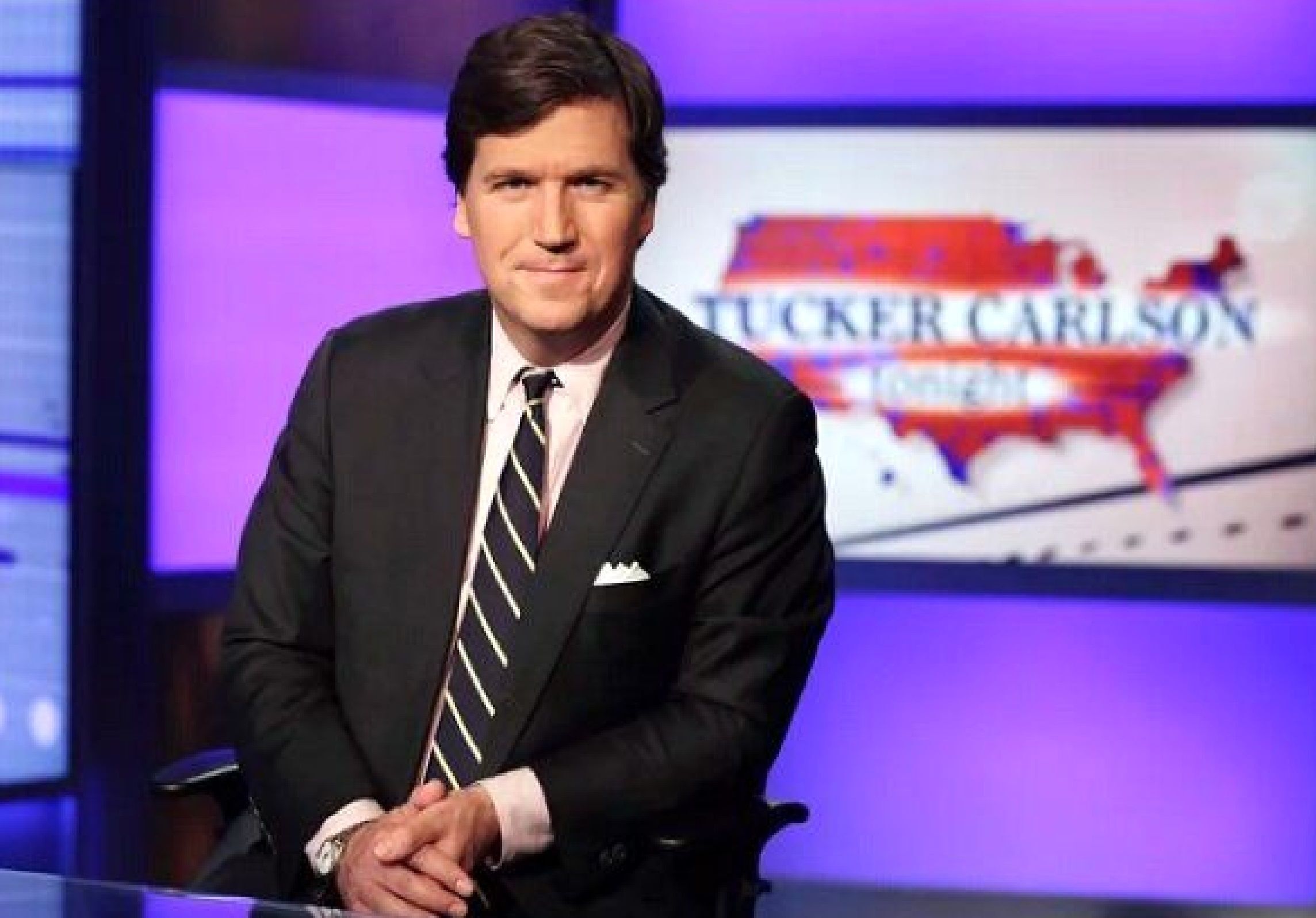 تاکر کارلسون مجری و تحلیلگر مشهور جمهوری‌خواه