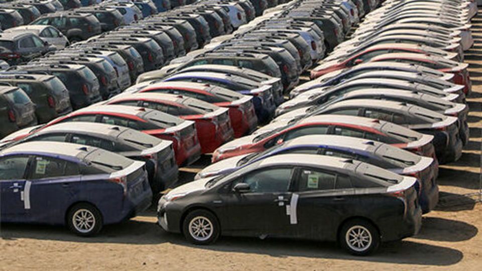 عرضه خودرو‌های وارداتی