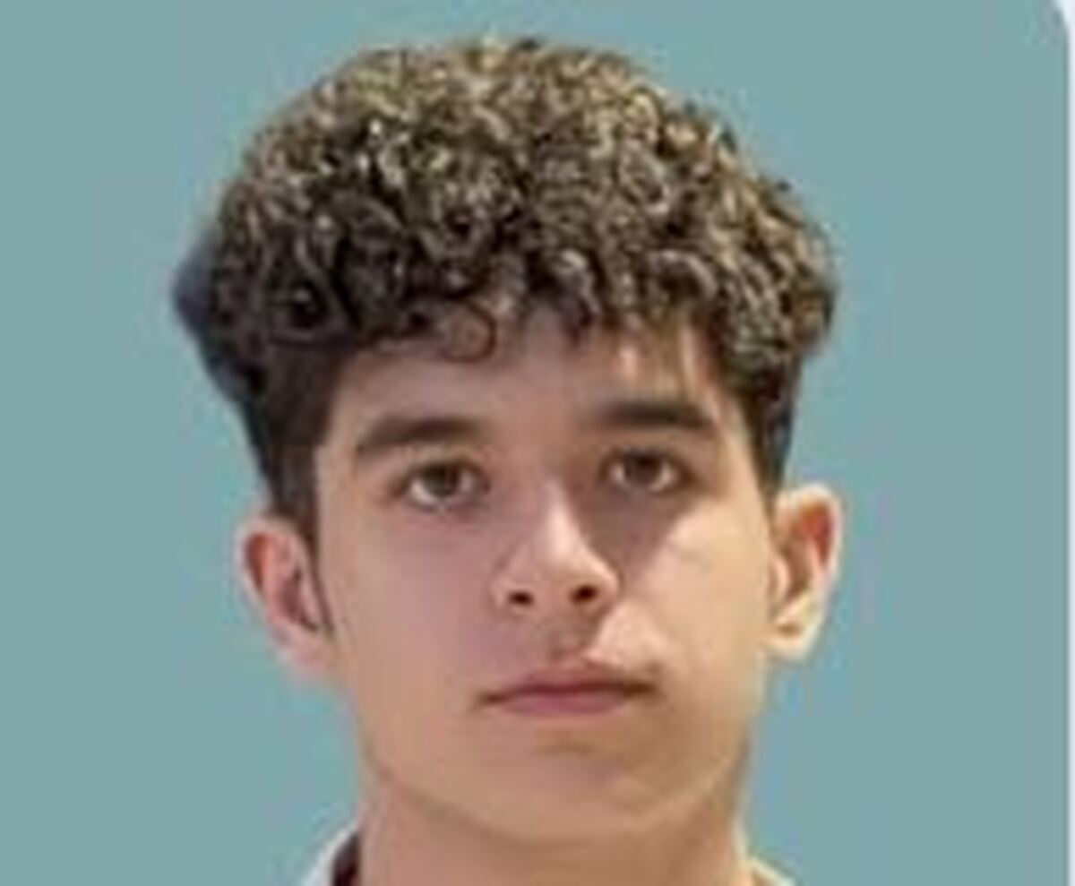 ساسان آزادوار اعدام شد