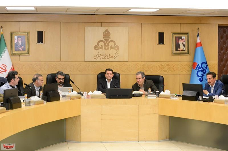 تامین نیاز‌های صنایع پایین دستی با بازیابی مجتمع‌های پتروشیمی و تسهیل واردات