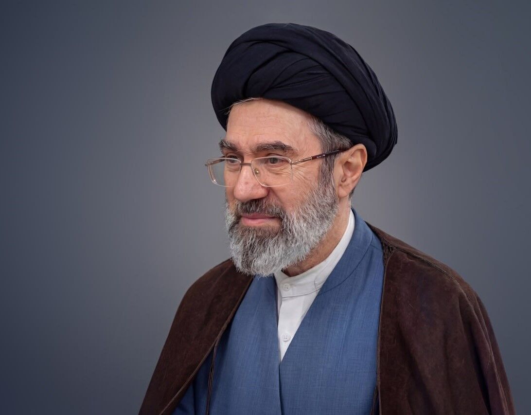 رهبر انقلاب تدابیر جدید برای مقابله مقتدرانه با دشمنان را ابلاغ کردند