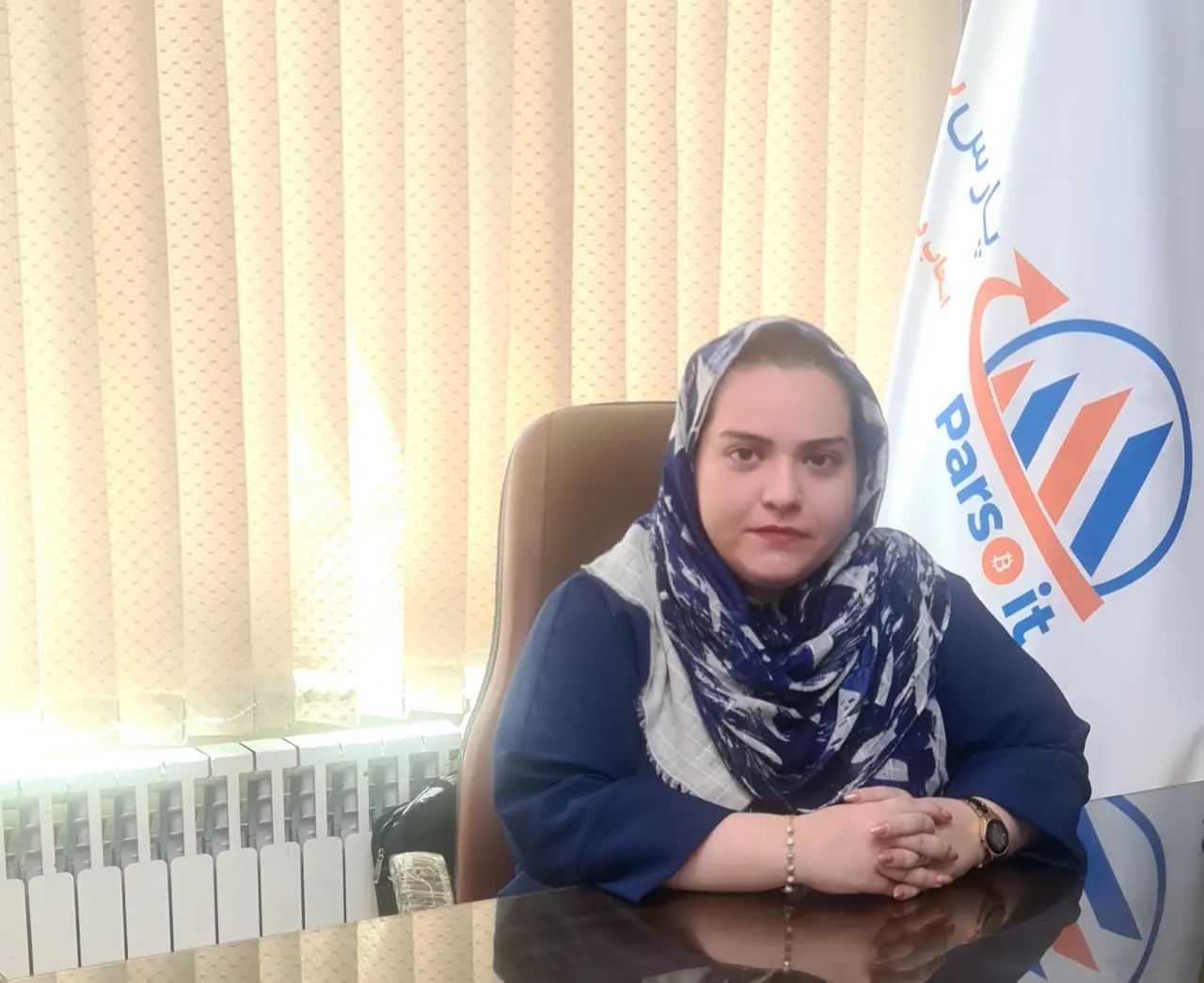 سیده مهکامه شریف‌زاد رئیس هیات مدیره انجمن بلاکچین