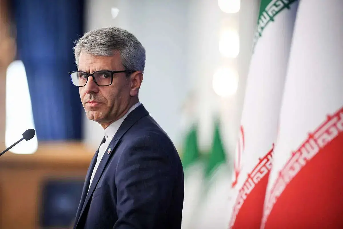 بقایی: آمریکا باید غرامت جنگ را بپردازد