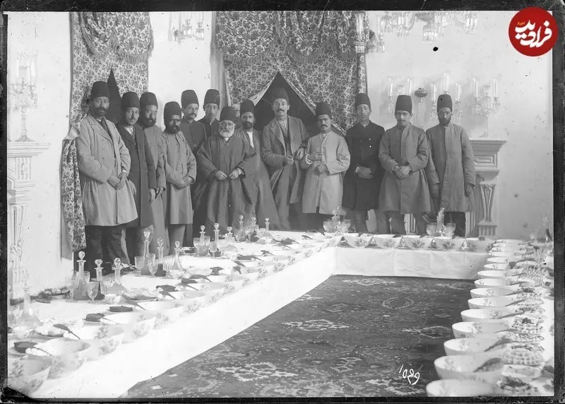 سفره غذای اشرافی در دوران ناصرالدین شاه