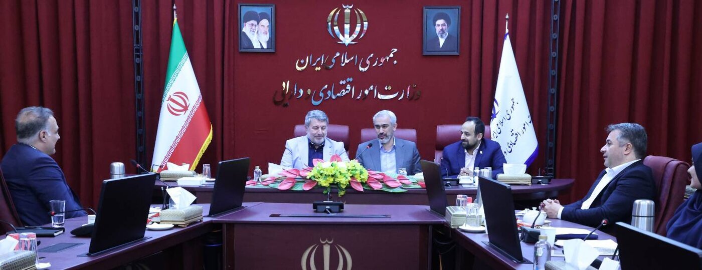 برگزاری آیین گرامیداشت هفته روابط عمومی و ارتباطات با حضور وزیر اقتصاد برگزاری آیین گرامیداشت هفته روابط عمومی و ارتباطات با حضور وزیر اقتصاد