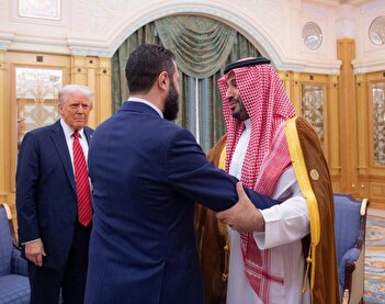 عکس/ ترامپ برای احمد الشرع کادو فرستاد