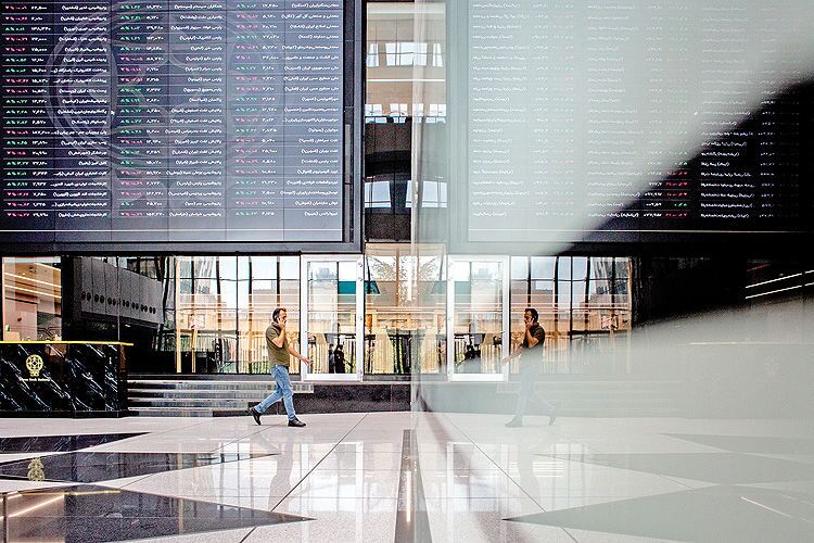 بلاتکلیفی سرمایه‌گذاران بورسی ادامه دارد