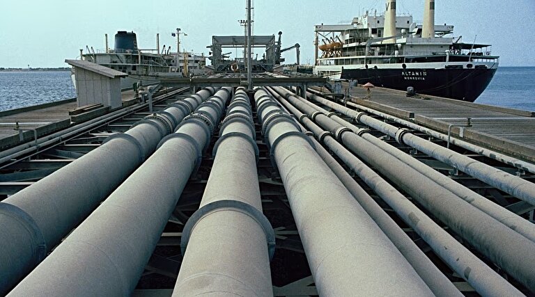 سه روز تا فروپاشی صنعت نفت ایران یا بلوف سیاسی ترامپ؟/ تهدید رئیس جمهوری آمریکا چقدر جدی است؟