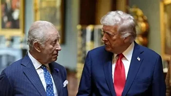 زورآزمایی ترامپ با پادشاه انگلیس را ببینید