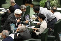 اثاث کشی از صندلی‌های سبز پارلمان به خیابان و فضای مجازی؛ نقش واقعی مجلس در بزنگاه‌های کشور چیست؟