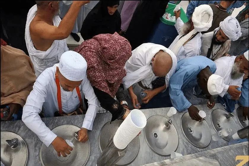 آب زمزم حجاج آب زمزم حجاج