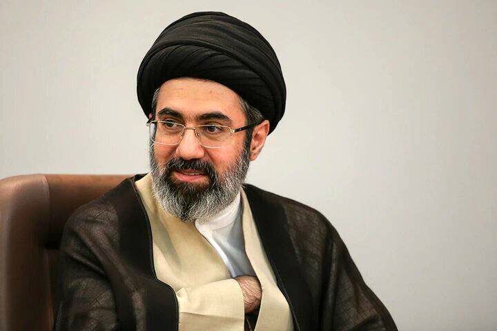 آیت الله مجتبی خامنه ای رهبر انقلاب