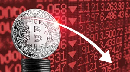 بیت‌کوین به کف قیمتی یک‌ساله سقوط کرد؛ گزارش اشتغال آمریکا بازار‌ها را لرزاند