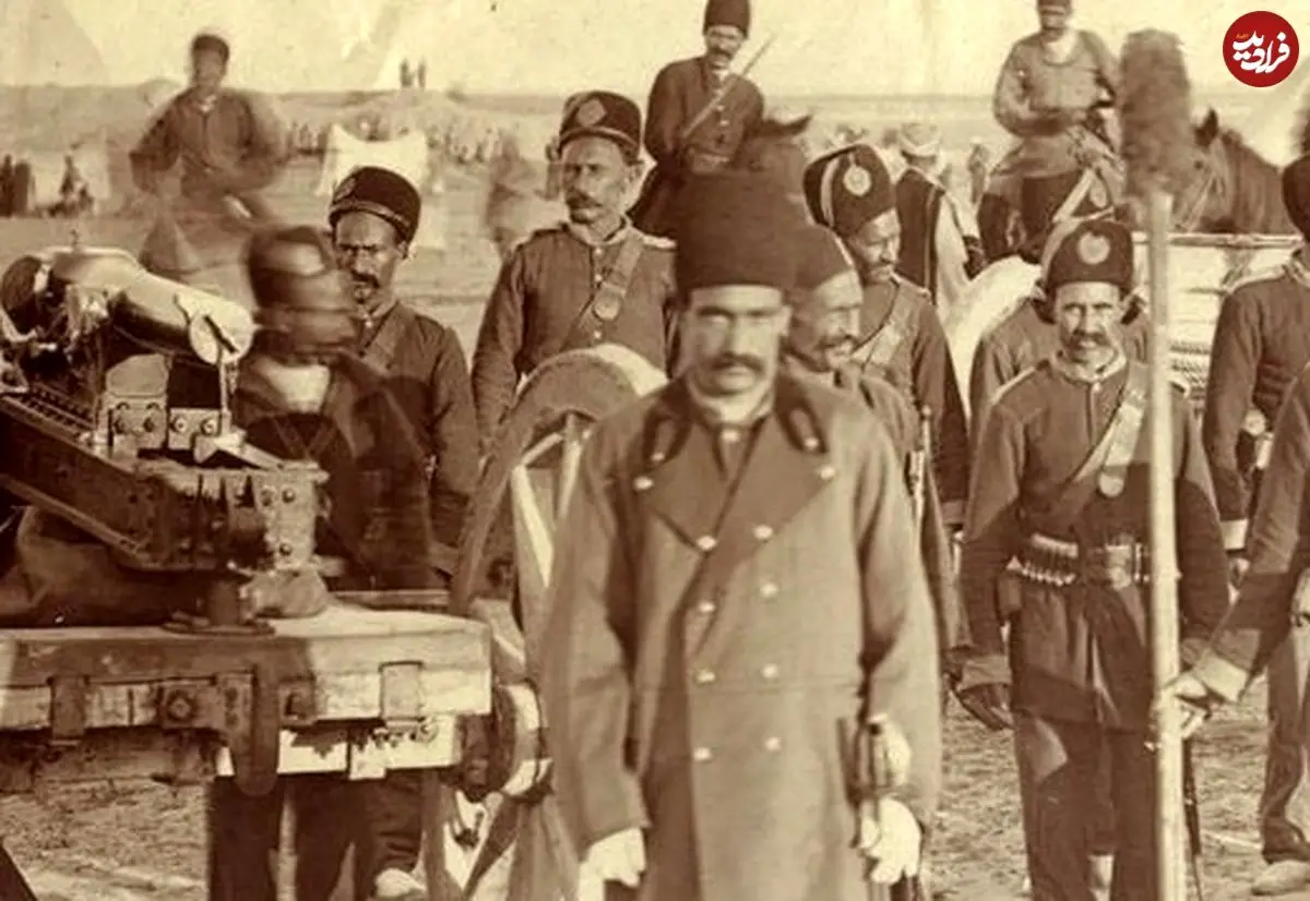 عکس یادگاری سربازان توپخانه در دوره ناصرالدین شاه