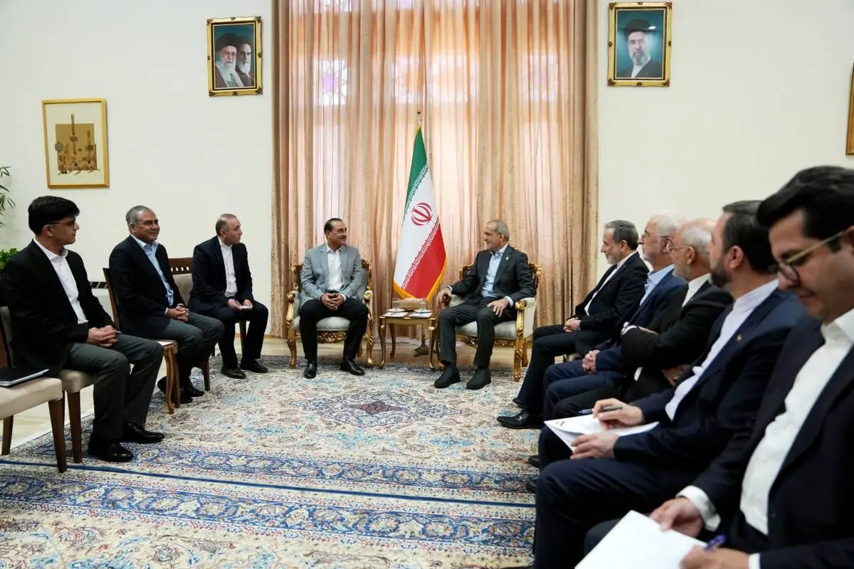 فرمانده ارتش پاکستان و مسعود پزشکیان