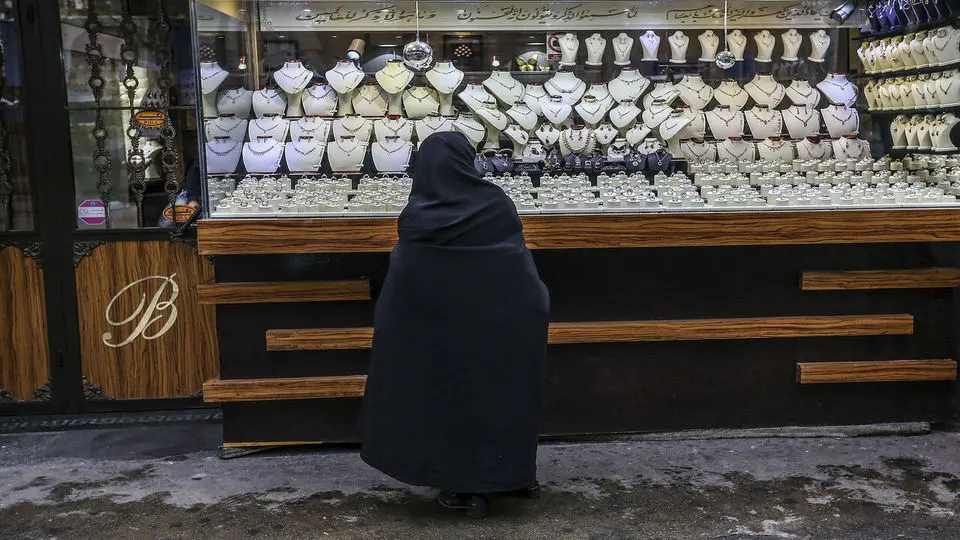 کاهش تقاضای طلا در داخل/ قیمت‌ها از نرخ جهانی عقب‌تر است
