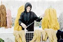 گره کور بر دارِ معیشت هنرمندان؛ جنگ چه بلایی بر سر بازار صنایع دستی آورد؟