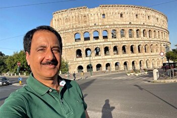 عکس/ کف پارتی حمید معصومی نژاد با دختران و پسران ایتالیایی!