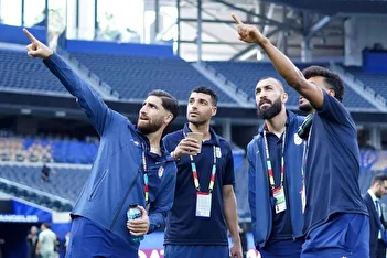 عکس/ بازدید بازیکنان تیم ملی از ورزشگاه مشهور لس‌آنجلس