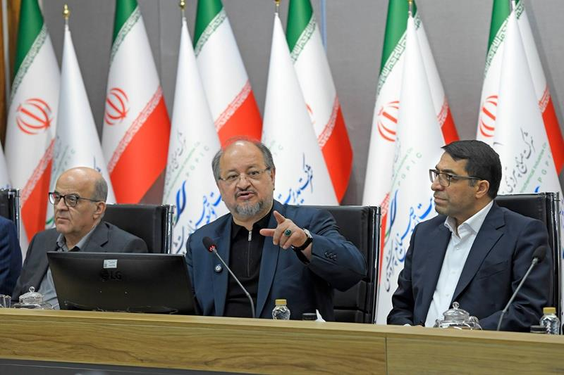شریعتمداری: مدیران عامل، مسئول تامین مالی پروژهها هستند/ از مسائل فرهنگی و پرورش نیروی انسانی فاخر غفلت نشوید شریعتمداری: مدیران عامل، مسئول تامین مالی پروژهها هستند/ از مسائل فرهنگی و پرورش نیروی انسانی فاخر غفلت نشوید