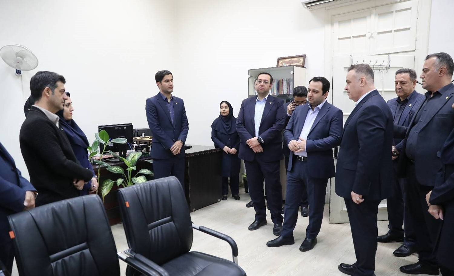 مدیرعامل بانک ملی ایران: ترمیم اعتماد عمومی با شفافیت و ارائه خدمات باکیفیت/ نقش کلیدی روابط عمومی در ترمیم سرمایه اجتماعی بانک ملی ایران مدیرعامل بانک ملی ایران: ترمیم اعتماد عمومی با شفافیت و ارائه خدمات باکیفیت/ نقش کلیدی روابط عمومی در ترمیم سرمایه اجتماعی بانک ملی ایران