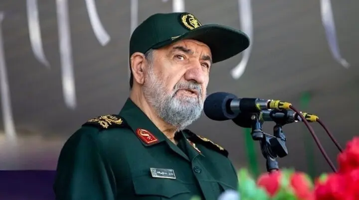 محسن رضایی: ترامپ در حال خیانت به مذاکره است