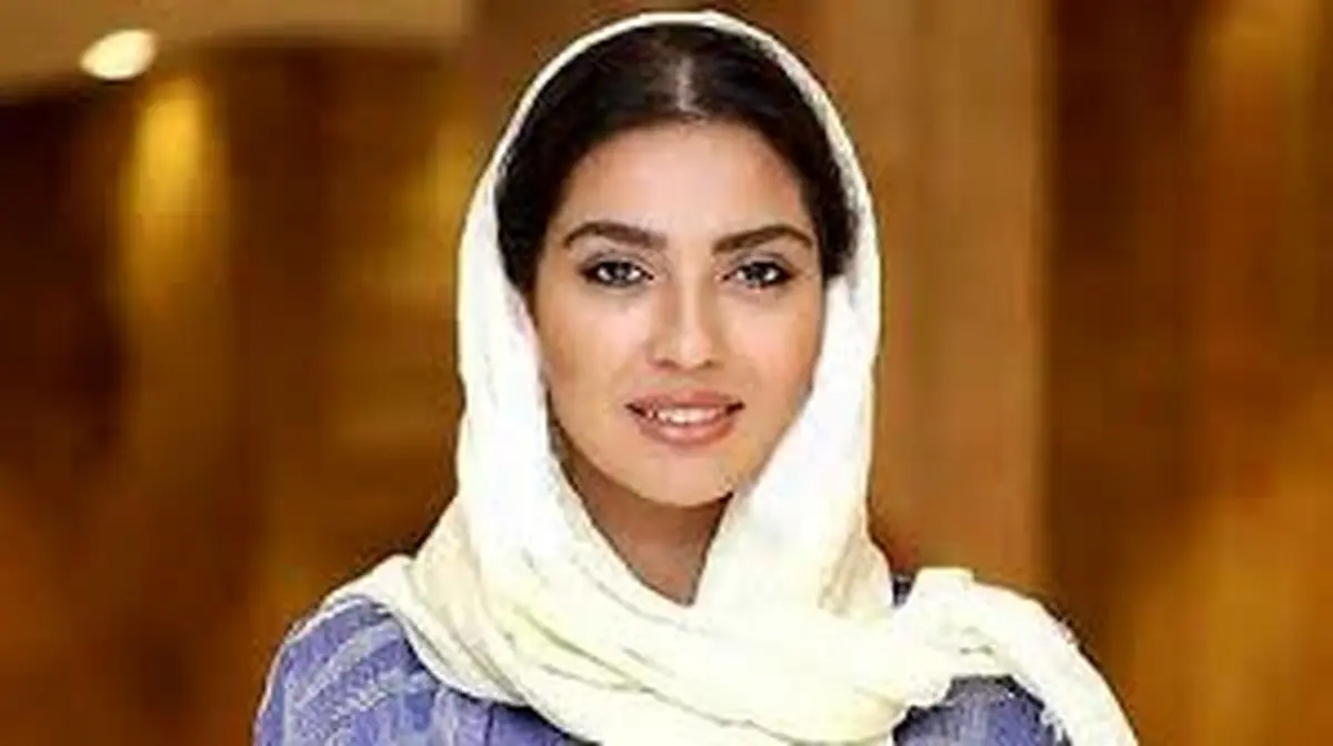 عکس مونا کرمی