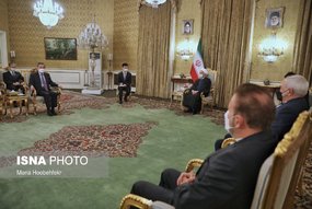 وانگ ئی وزیر امور خارجه چین، شنبه ۷ فروردین، با حسن روحانی، رییس جمهوری در مجموعه حافظیه سعدآباد دیدار و گفتگو کرد.