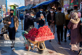 اواخر اسفند ۱۳۹۹ وضعیت شهر ارومیه نارنجی گزارش شده بود که این عامل باعث ممنوعیت سفر به این شهر در دوران سفر های نوروزی سال ۱۴۰۰ شد اما با این حال روند رو به رشد مبتلایان به کووید ۱۹ در این شهر موجب شده تا این شهر در هفته دوم فروردین در لیست شهر های قرمز کرونایی قرار بگیرد.